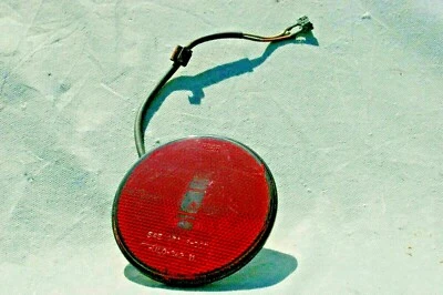 Luz de señalización lateral trasera Porsche 1983-1985,5 924/944 con bombilla derecha OEM Foto 1 de 3