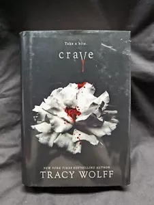 Crave (Crave, 1) Hardcover by Tracy Wolff - Imagen 1 de 5