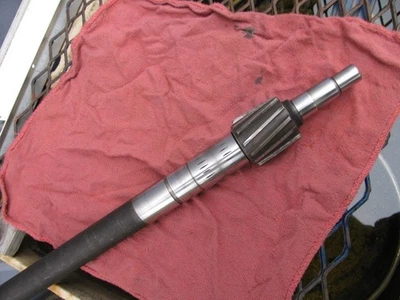 1940 to 1965 3 speed Chevy and other G.M. cars & trucks mainshaft shaft good - Image 1 of 4