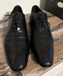 Hugo Boss Men’s 10M Fits 10.5 Black Leather Almond Toe Dress Shoes Oxfords Italy - Picture 1 of 5