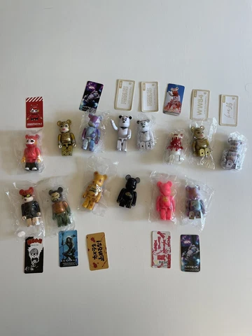14x Bearbrick Lot Series 37, 39, 40 Some In Clear Packaging Cover