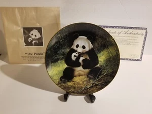 W J George - Collector Plate - The Panda by Will Nelson 3796R - Picture 1 of 2