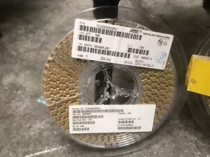500 PCS AVX TAJD226K035RNJ 22 µF Molded Tantalum Capacitors 35 V 2917 900mOhm - Picture 1 of 3