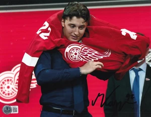 MARKO KASPER signed (DETROIT RED WINGS) Hockey 8X10 photo BECKETT BM85051 - Picture 1 of 1