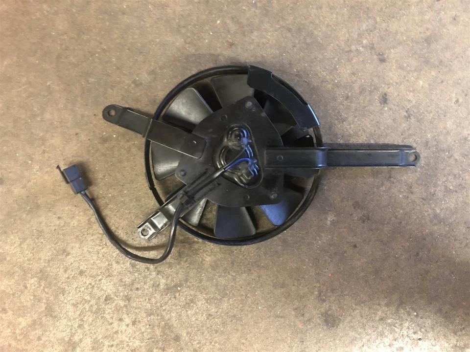 Kawasaki ZZR600 ZZR 600 ZX600J 05 06 07 08 ZX6R 98-02 OEM вентилятор вентилятора радиатора - Изображение 1 из 3