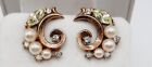 Outstanding Vtg 50S 60S Trifari Goldtone Faux Pearls And Rhinestone Earrings