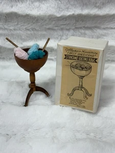 Miniaturas vintage de tazón de punto Shackman para casa de muñecas - Imagen 1 de 7