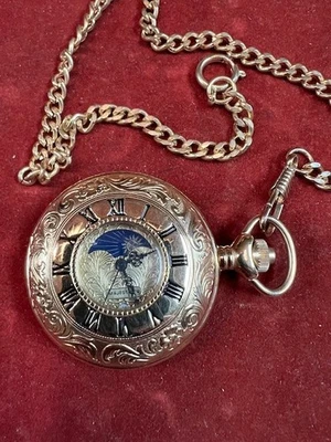 Reloj Bolsillo Majestron Hecho en Suiza Tono Dorado Luna/Fecha con Cadena-Batería Nueva Foto 1 de 4