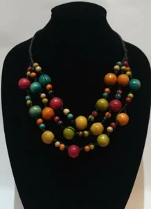  Collar llamativo vintage boho tejido a mano arco iris color madera cuentas - Imagen 1 de 6