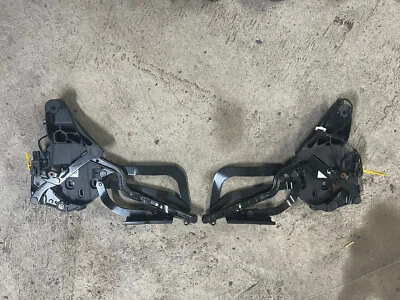 Audi A5 2011 convertible bisagras de estiba. Izquierda y derecha. 8f0871349d 8f0871��350d. Foto 1 de 4