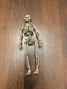 Dollhouse Miniature Skeleton Halloween Spooky Graveyard Scene 1:12 Scale 6 In - Photo 1/5