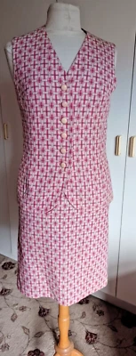 Vintage 1960s mini skirt & gilet set by Dereta wool blend pink white Small 8/10 - Image 1 of 4