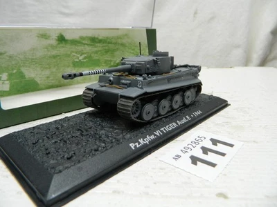 Atlas Ultimate Tank Collection Pz.Kpfw VI Tiger Tank Ausf.E 1944 Year 4 660 101 - Image 1 of 4