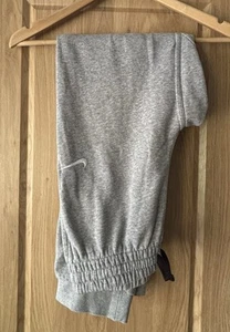 Unisex Kids Grey Nike Joggers - Extra Large - Picture 1 of 5