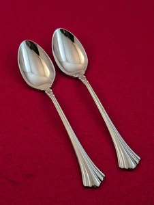 2pc Reed & Barton 1800 Stainless Japan 18/8 Glossy TEASPOONS Flatware - Picture 1 of 7