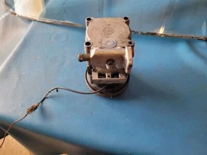 93 94 95 96 97 SEPHIA AC COMPRESSOR 132013 - Picture 1 of 4