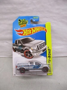 Hot Wheels 2009 Ford F-150 HW Off Road - Picture 1 of 2