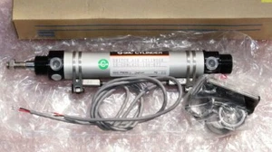 SMC 10-CDMLN20-100B77 Pneumatique Interrupteur Air Cylindre D-B73 Emballage Neuf - Picture 1 of 1