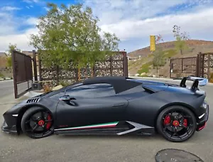 2019 Lamborghini Huracan Performante Spyder LP 640-4 Performante Spyder - Picture 1 of 10