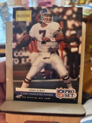 1992 Pro Set - Milestone #25 John Elway - Image 1 of 2