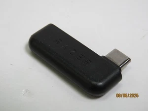 Razer USB-C Bezprzewodowy klucz sprzętowy do zestawu słuchawkowego Kaira Pro RC30-0403 - Zdjęcie 1 z 3