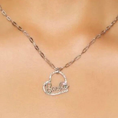 Collar colgante Barbie con diamantes de imitación Foto 1 de 2