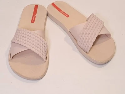 Ipanema Size 7 US/38 EU Street II Water-Resistant Slide Sandals Beige - Image 1 of 4
