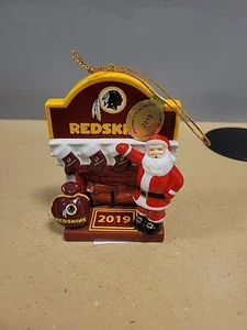 2019 Danbury Mint Washington Redskins Santa Fire Place Ornament - Picture 1 of 2