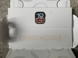 Apple Watch Series 10 42mm GPS Rose Gold Case w Light Blush Band S/M MWWH3LW/A - Photo 1 sur 1