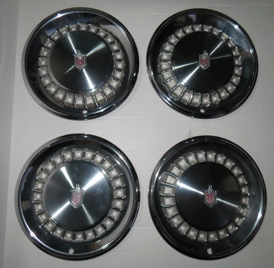 Juego de 4 tapacubos tapacubos de 14" OEM 14020995 1981-85 Chevrolet Monte Carlo Foto 1 de 4