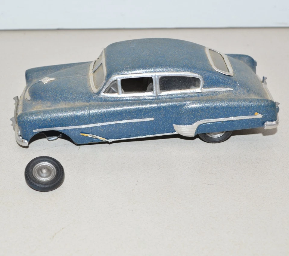 Vintage Pyro 1952 CHEVY FAS-BACK Model Car Built Up Junkyard Parts Lot 1/32 - Image 1 of 4