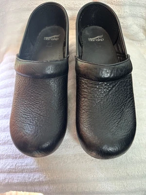Zuecos Dansko para hombre de cuero granulado negros. Profesional, talla 45 se adapta a 12 Foto 1 de 4