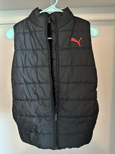 Chaleco puma aislado negro, joven mediano 10-12, excelente estado - Imagen 1 de 4