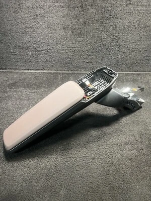 BMW X1 2023 consola central reposabrazos conjunto OEM cuero marrón Foto 1 de 4