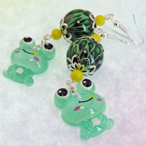 Cute Frog Earrings From Portland By SoniaMcD - Picture 1 of 12