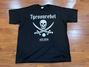 CAMISETA NEGRA SKULL PIRATE RAIDER TYCOON REBEL TYCOONREBEL 1979 PARA HOMBRE 2XL NUEVA CON ETIQUETAS - Imagen 1 de 5