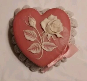 Heart Shaped Trinket Box  Matte Pink Incolay White Rose Vtg Design Gifts 1974 - Picture 1 of 16