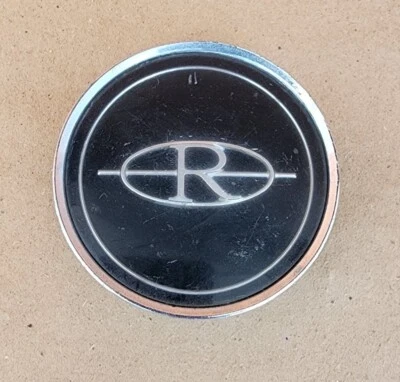 79 - 85  BUICK RIVIERA  ORIGINAL 15" WIRE HUBCAP CENTER CAP EMBLEM  Foto 1 de 4