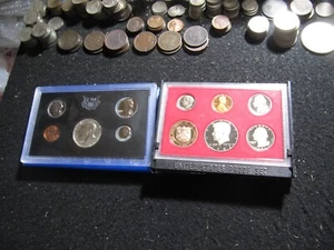 1970 S & 1982 S US Mint Proof Set - BU Condition - 252SA - Picture 1 of 4