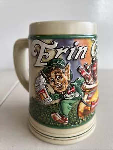 Taza de piedra de cerveza Budweiser 1992 Día de San Patricio ""Erin Go Bud"" Anheuser-Busch - Imagen 1 de 5