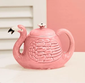 Tetera de porcelana Two's Company Flamingo para uno con tapa para 14 oz - Imagen 1 de 6