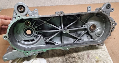 2013 YAMAHA ZUMA YW50 OEM ENGINE CASE Bearings Seals - Изображение 1 из 4