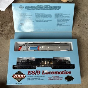 HO Scale PROTO 2000 E8 E9 A Unit DC Diesel Locomotive AMTRAK detailed NEW #231 - Picture 1 of 8