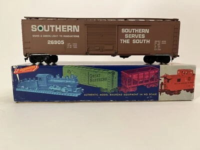 HO Roundhouse Southern 50' Box Car #26905 - Image 1 of 2