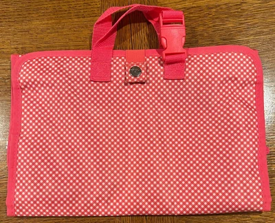 THIRTY ONE Fold & Hang Travel Organizer Bag Pink Crosshatch Toiletries LK NU - Image 1 of 4
