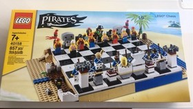 Lego 40158 Pirates Chess Set 857pcs Factory-Sealed