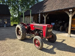 1960 International B275 Tractor Antique Diesel B250 B414 IHC McCormick Fordson - Picture 1 of 12