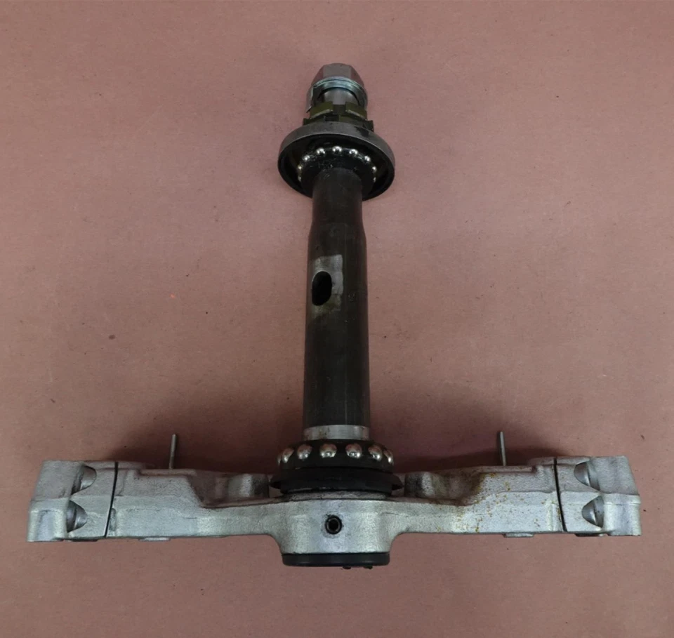 Yamaha V Star 650 XVS650 1998-2015 clásico triple árbol abrazadera inferior vástago Foto 1 de 4