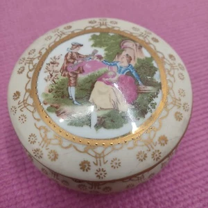Vintage Lefton trinket box "Serenade in the Park" porcelain XA6951 japan - Picture 1 of 6