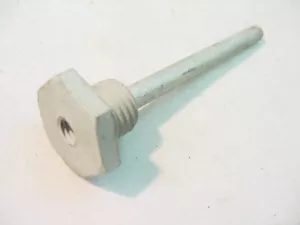 NEW NOS BSA A65 A50 TRANSMISSION LEVER DRAIN PLUG PART # 68-3228 - Imagen 1 de 2